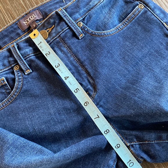 NYDJ jeans in size 2. Ami skinny fit in beautiful blue color. - Picture 7 of 8